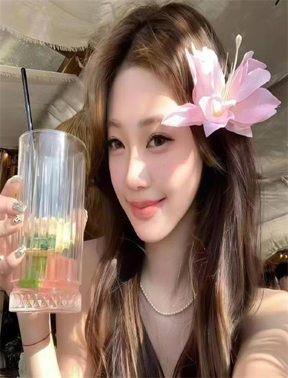 金瓶第1回双乳被吸_亲爱的抱紧我我想要的视频_暴躁老妈高清免费观看电视剧